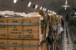 Ukraine đã nhận được vũ khí và viện trợ quân sự gì từ nước ngoài?