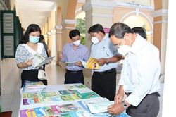 Tiền Giang: Hội thảo giới thiệu SGK lớp 7, lớp 10 trực tiếp và trực tuyến