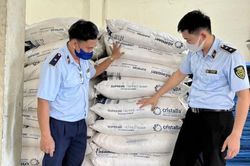 Tạm giữ gần 15 tấn đường kính trắng Thái Lan không có chứng từ