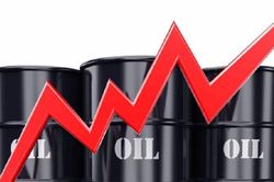 Giá dầu thế giới tiếp tục tăng khoảng 1 USD/thùng