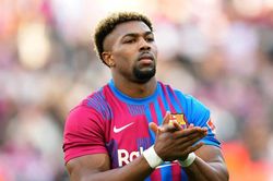 Adama Traore trước tương lai bất định ở Barca