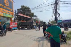 Quỳnh Lưu: Một phụ nữ bị xe tải tông tử vong khi qua ngã tư đoạn xã Quỳnh Bảng