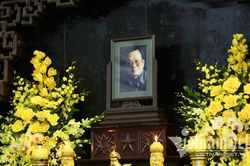 Người thân, bạn bè tiễn biệt nhạc sĩ Hồng Đăng