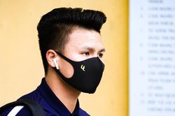 Quang Hải sang Nhật Bản 'chào hàng'