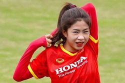 Tuyển nữ Việt Nam hứng khởi trong ngày đầu chuẩn bị cho SEA Games 31