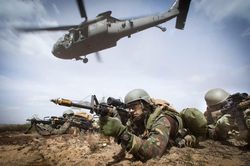 NATO bố trí lực lượng tăng cường ở cửa ngõ Đông Âu ra sao?