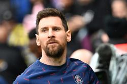 Fabregas: 'Tốt nhất là CĐV PSG nên biết ơn Messi'