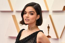 Nữ chính 'West Side Story' nhắc chuyện không được mời đến Oscar