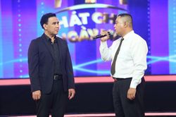 MC Quyền Linh nghiêng mình cảm ơn nghĩa cử cao đẹp của nam tài xế