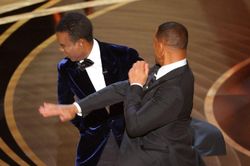 Oscar 2022: Hé lộ nguyên nhân Will Smith lên sân khấu 'đi đường quyền' vào mặt đồng nghiệp