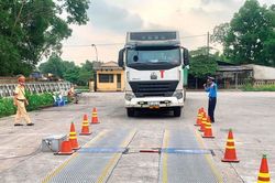 Chính trị - Xã hội Ngăn chặn các hành vi vi phạm giao thông