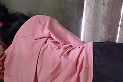 Mâu thuẫn trên mạng, nữ sinh lớp 10 bị bạn cùng trường đánh chấn động não