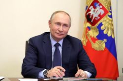 Ông Putin yêu cầu Mariupol đầu hàng