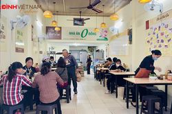 Nhà ăn chay 0 đồng phục vụ 200 suất ăn mỗi ngày cho người qua đường