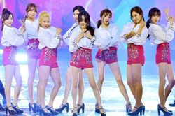 Chỉ 4 chữ của Sooyoung về tình hình comeback của Girls' Generation cũng đủ khiến dân tình rần rần