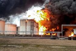 Ukraine lên tiếng về cáo buộc tấn công vào kho dầu ở Nga
