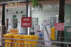 Hà Nội thêm 7.423 ca mắc COVID-19