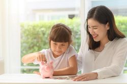 Biết trân quý giá trị của lao động từ số tiền nhỏ kiếm được