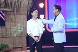 Vì sao Cẩm Ly, Quyền Linh 'tranh' nhau tặng tiền cho thí sinh?