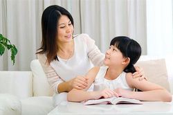 Làm gì khi con xem 'phim đen'? - Bài cuối: Cha mẹ nên là người thầy đầu tiên