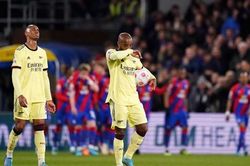 Arsenal thua tan nát 0-3 trước Crystal Palace