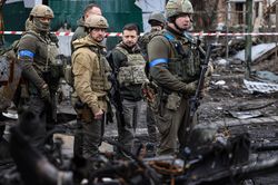 Ông Zelensky đến thăm Bucha, tuyên bố 'khó đàm phán với Nga'