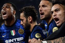 Bước ngoặt trong cuộc đua vô địch Serie A