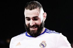 Chiếc giày Vàng châu Âu 2021/22: Benzema áp sát top 2