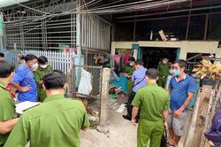 Dùng dao Thái Lan đâm chết vợ vì ghen tuông