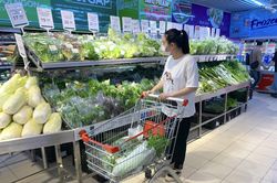 Lập hội săn sale để tiết kiệm tiền thời 'bão giá'