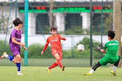 Tuyển nữ Việt Nam cải thiện thể lực, không đá phòng ngự phản công ở SEA Games 31