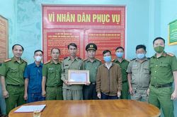 Khen thưởng điển hình trong phong trào toàn dân bảo vệ an ninh Tổ quốc