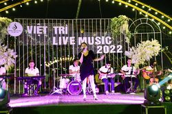 Biểu diễn âm nhạc đường phố Việt Trì live music