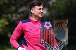 Văn Lâm không xuống đội hạng Hai Nhật Bản