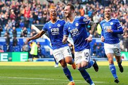 Soi kèo nhà cái Leicester vs PSV. Nhận định, dự đoán bóng đá cúp C3 (2h00, 8/4)