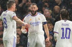 Chelsea vs Real Madrid (1-3): Benzema lập kỷ lục hat-trick; HLV Tuchel thêm lo
