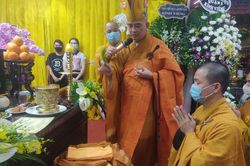 Lễ nhập kim quan Hòa thượng Thích Giác Vinh