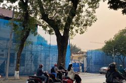 Cổ phiếu doanh nghiệp chủ khu đất 61 Trần Phú liên tục tăng trần dù dự án bị tạm dừng
