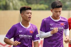 U23 Việt Nam ra sân tập với 6 cầu thủ