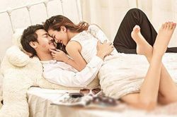 Mượn chồng bạn một đêm rồi đâm ra nghiện, biết sai trái nhưng khó dứt