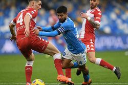 Soi kèo nhà cái Napoli vs Fiorentina. Nhận định, dự đoán bóng đá Serie A (20h00, 10/4)