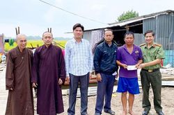 Bạc Liêu hỗ trợ người dân sửa chữa nhà bị sập do ảnh hưởng của lốc xoáy