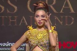 Biểu cảm hài hước của Thùy Tiên khi gặp sự cố trên sân khấu Miss Grand Thailand gây chú ý