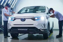 Toyota Innova chạy điện sẽ không được bán thương mại