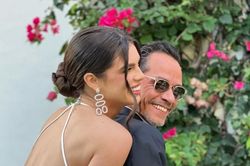 Á hậu 1 Miss Universe 2021 công khai đăng ảnh tình tứ bên nam ca sĩ Marc Anthony