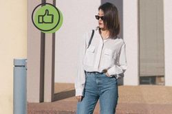 Mặc quần jeans đến công sở chuẩn thanh lịch