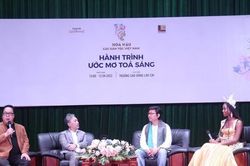 Giao lưu, tọa đàm cùng Hoa hậu Trái đất 2021