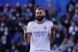 Karim Benzema là siêu anh hùng của Real Madrid!