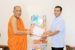 Ban Dân tộc tỉnh An Giang chúc Tết Chol Chnam Thmay tại Châu Thành