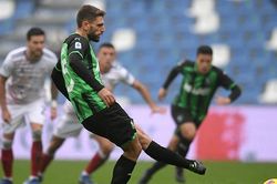 Soi kèo nhà cái Cagliari vs Sassuolo. Nhận định, dự đoán bóng đá Serie A (17h30, 16/4)